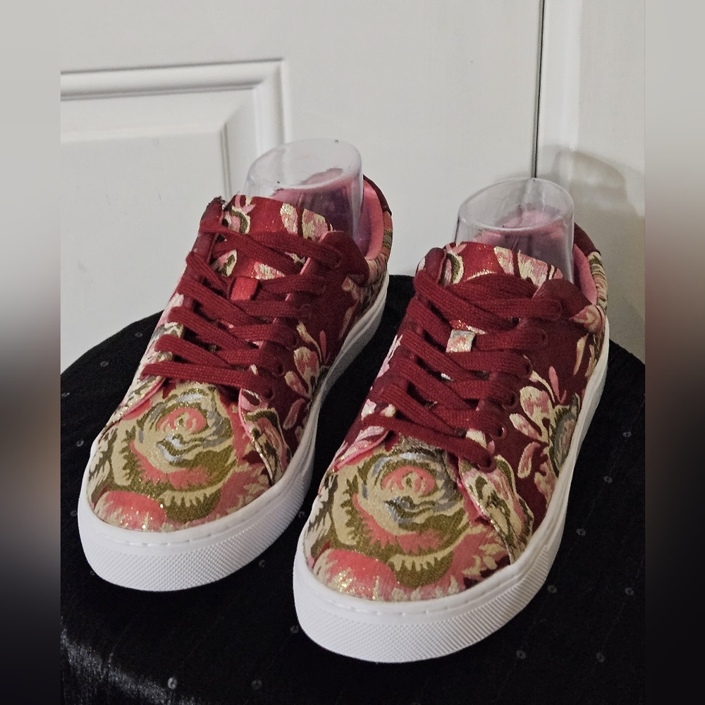 Isaac Mizrahi Red and Pink Floral Sneakers Size 8.5